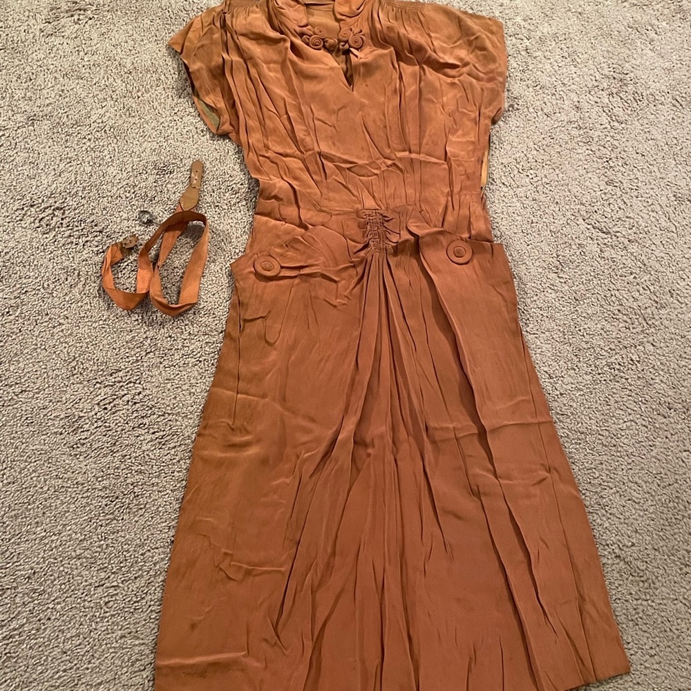 Vintage womens dress at least over 150 years old - Picture 3 of 8